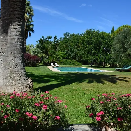 فيلة Sleeps 9 Pool Air Con Wifi